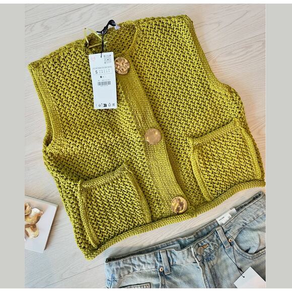 ZARA Knit Top NWT – Pistachio Green Gold Button Vest, Size S - Picture 15 of 16